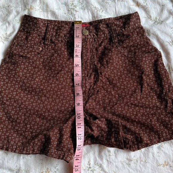 Esprit jeans brown and white 100% cotton shorts in great condition size 5/size S - Picture 4 of 8
